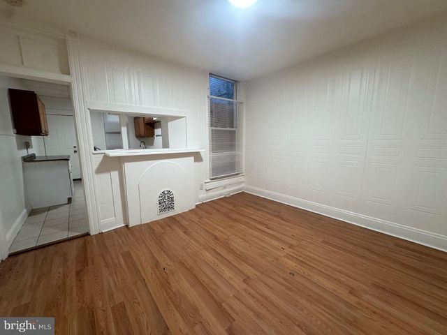 1810 E OLIVER ST, Baltimore, MD 21213