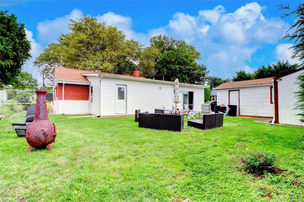 176 Tottenham Road, Lynbrook, NY 11563 — photo 5