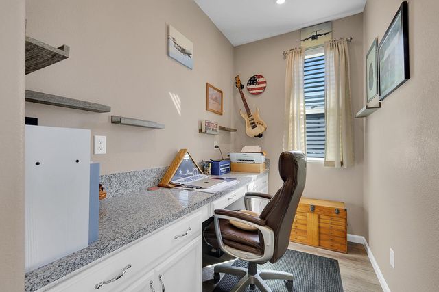 4168 Sir Barton Dr, Olivehurst, CA 95961