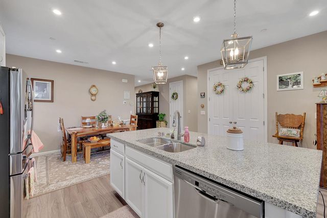 4168 Sir Barton Dr, Olivehurst, CA 95961