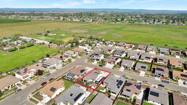 4168 Sir Barton Dr, Olivehurst, CA 95961