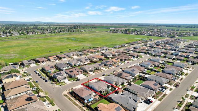 4168 Sir Barton Dr, Olivehurst, CA 95961