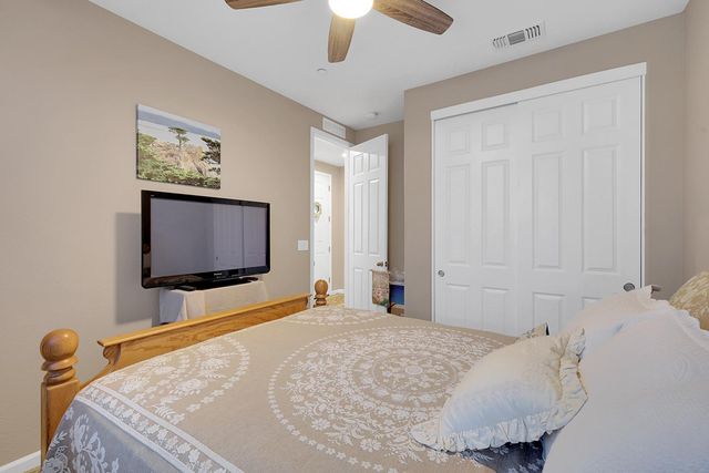 4168 Sir Barton Dr, Olivehurst, CA 95961