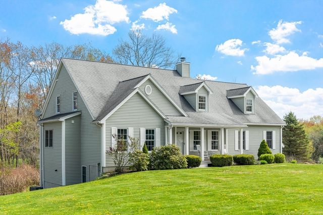 2 Laury Ln, Littleton, MA 01460