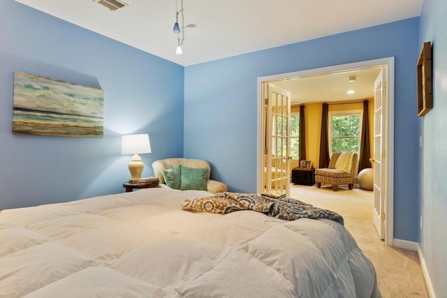2 Laury Ln, Littleton, MA 01460