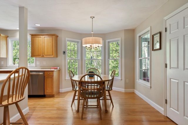 2 Laury Ln, Littleton, MA 01460
