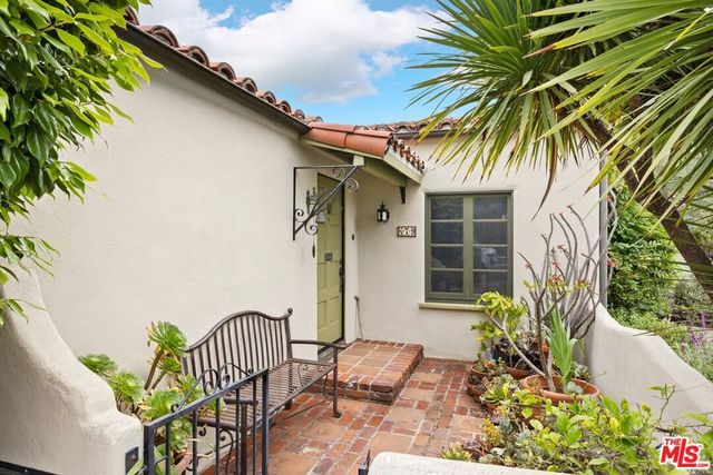 879 Fiske Street, Pacific Palisades, CA 90272