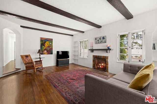 879 Fiske Street, Pacific Palisades, CA 90272