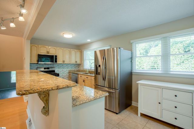 400 Fairmont Drive, Greenville, SC 29605
