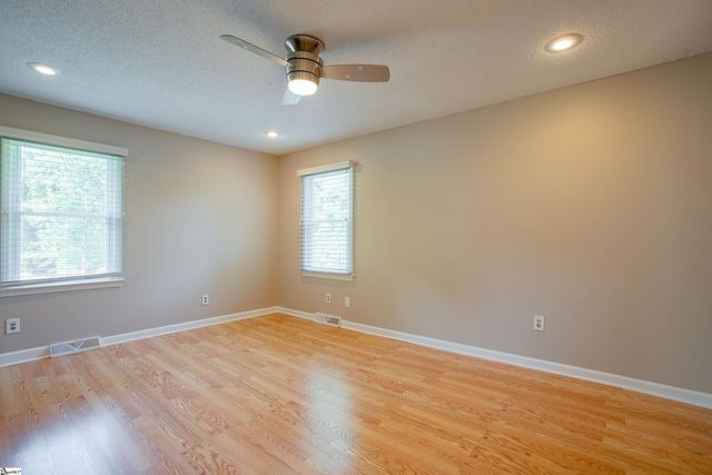 400 Fairmont Drive, Greenville, SC 29605