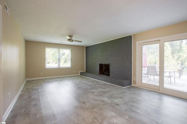 400 Fairmont Drive, Greenville, SC 29605