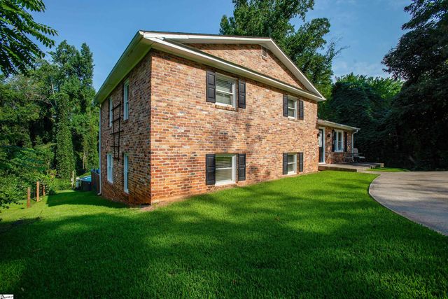 400 Fairmont Drive, Greenville, SC 29605