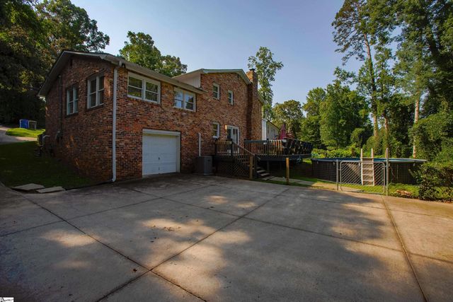 400 Fairmont Drive, Greenville, SC 29605