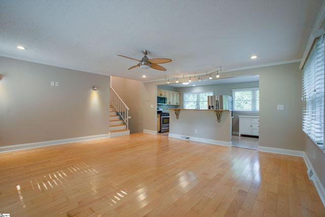 400 Fairmont Drive, Greenville, SC 29605