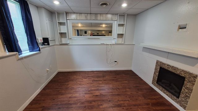 1312 7th Street NE, Minot, ND 58703