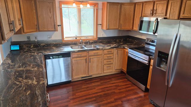 1312 7th Street NE, Minot, ND 58703