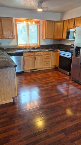 1312 7th Street NE, Minot, ND 58703