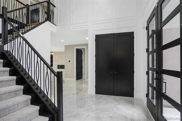 31130 Lahser, Beverly Hills, MI 48025