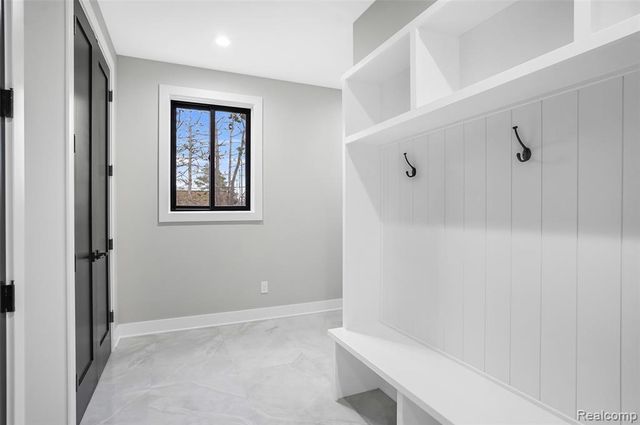 31130 Lahser, Beverly Hills, MI 48025