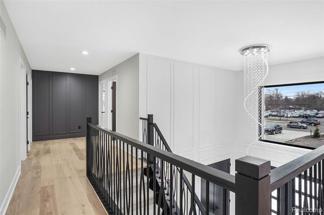 31130 Lahser, Beverly Hills, MI 48025