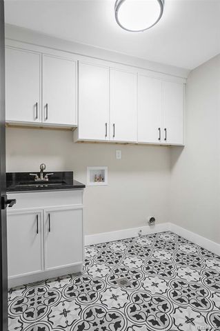 31130 Lahser, Beverly Hills, MI 48025