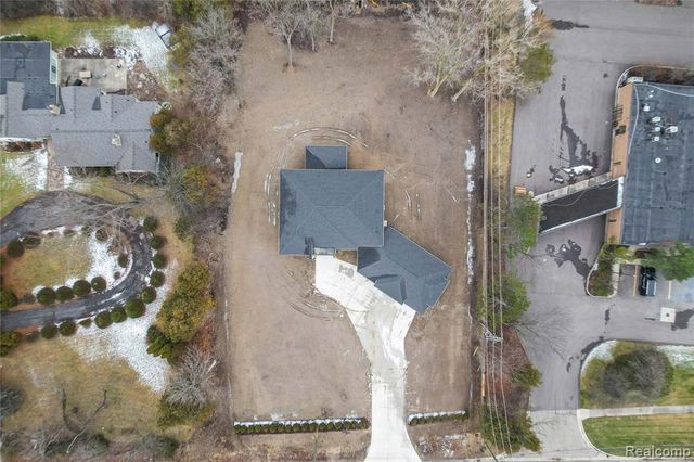 31130 Lahser, Beverly Hills, MI 48025