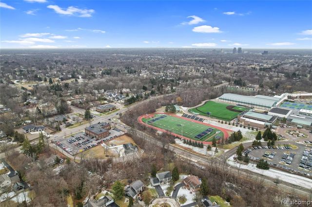 31130 Lahser, Beverly Hills, MI 48025