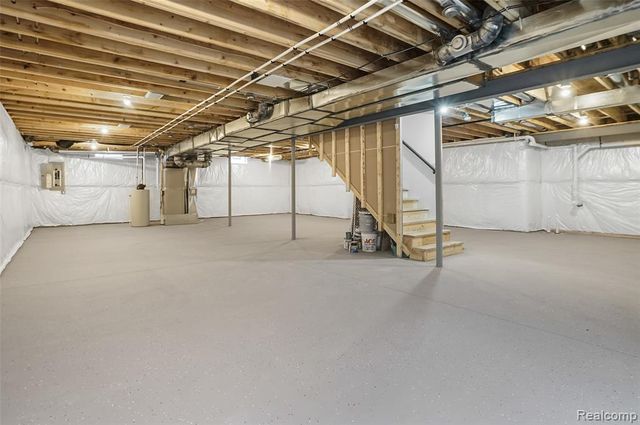 31130 Lahser, Beverly Hills, MI 48025