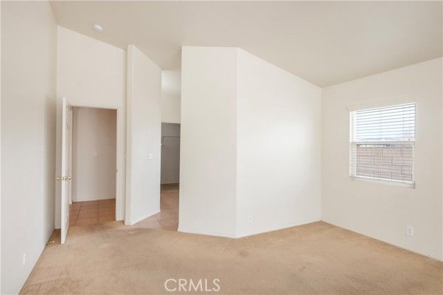 21189 Colombard, Apple Valley, CA 92308