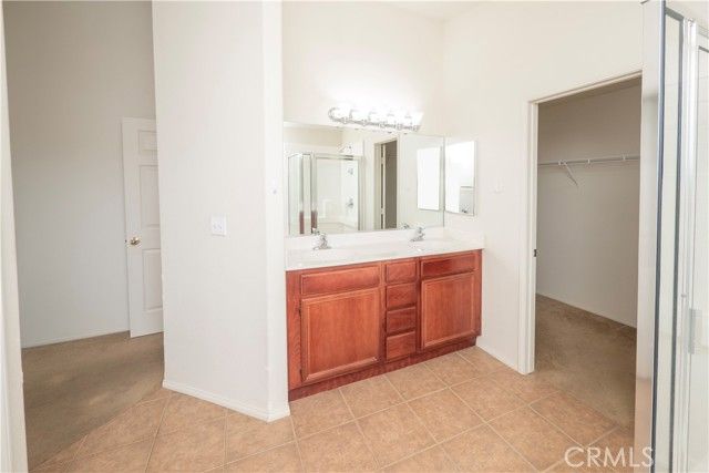 21189 Colombard, Apple Valley, CA 92308