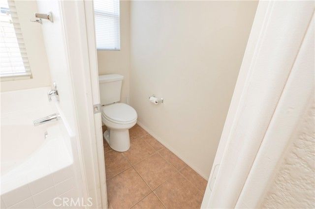 21189 Colombard, Apple Valley, CA 92308