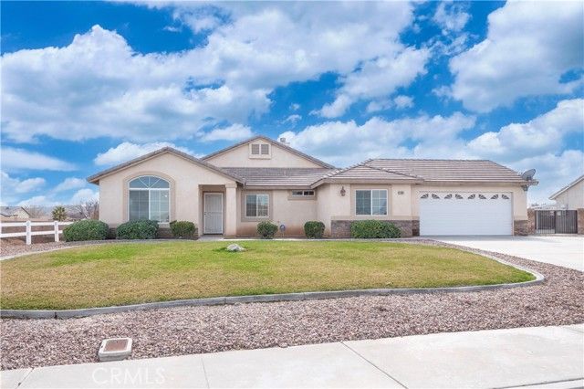 21189 Colombard, Apple Valley, CA 92308