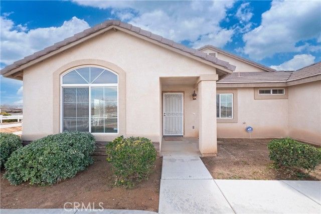 21189 Colombard, Apple Valley, CA 92308