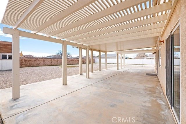 21189 Colombard, Apple Valley, CA 92308