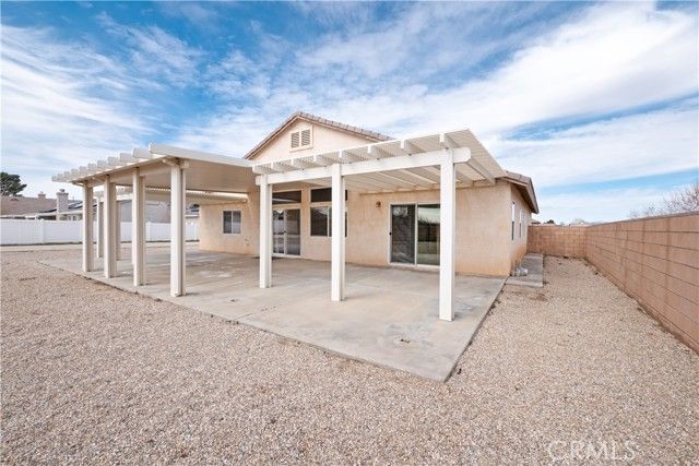 21189 Colombard, Apple Valley, CA 92308