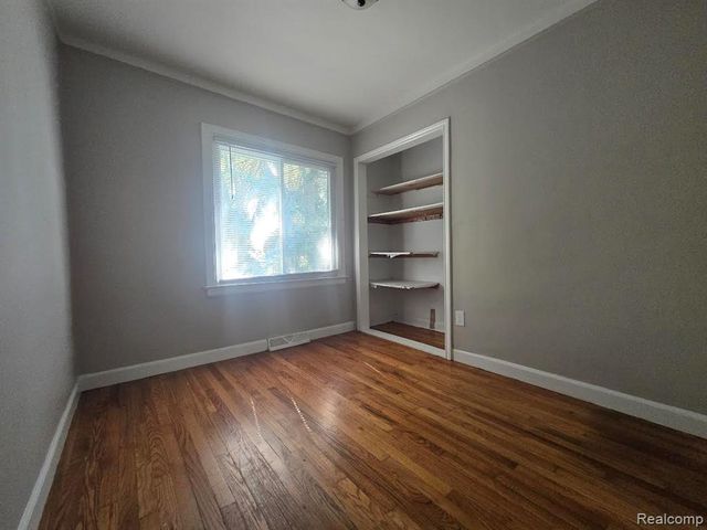 3370 Harris Street, Fenton, MI 48220