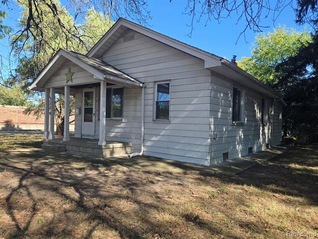 3370 Harris Street, Fenton, MI 48220