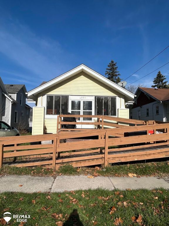 2020 Cooper Avenue, Saginaw, MI 48602