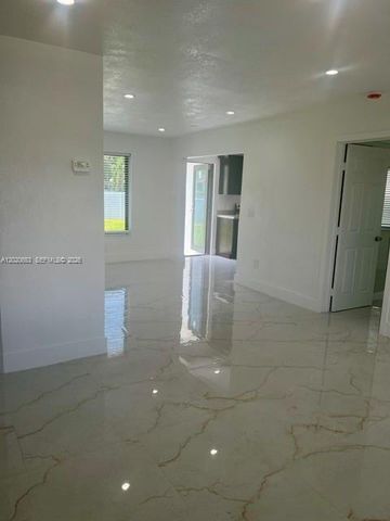 12020 W Golf Drive, Miami, FL 33167