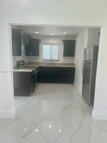 12020 W Golf Drive, Miami, FL 33167