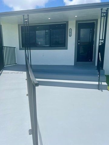 12020 W Golf Drive, Miami, FL 33167