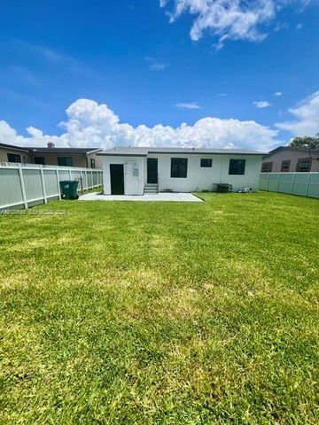 12020 W Golf Drive, Miami, FL 33167