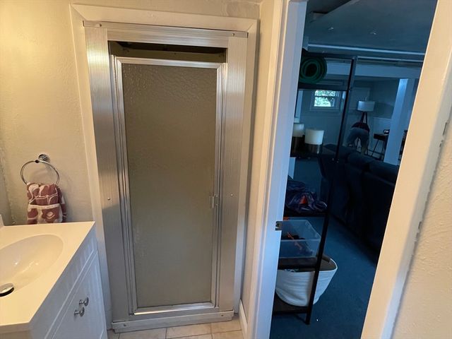 3 Tomaso Rd, Milford, MA 01757