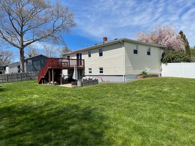 3 Tomaso Rd, Milford, MA 01757