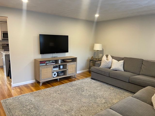 3 Tomaso Rd, Milford, MA 01757