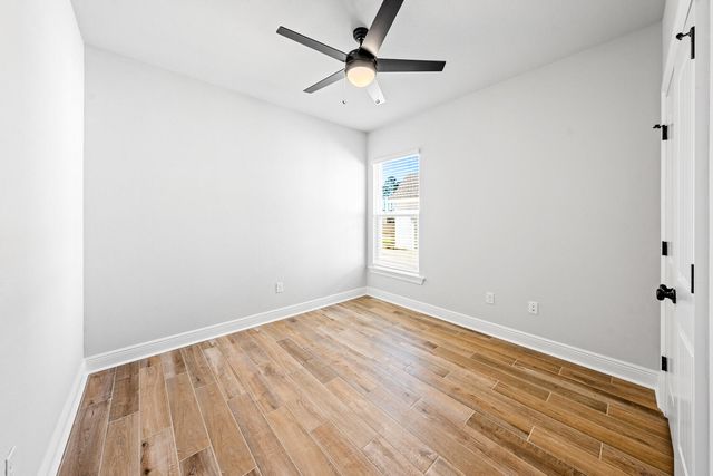 72 Fawn Run West, Freeport, FL 32439