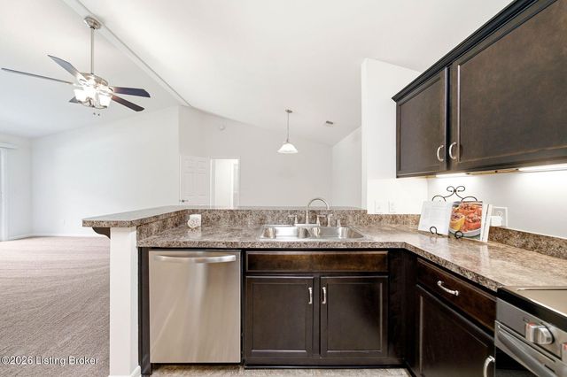 9606 Preston Spring Dr 203, Louisville, KY 40229
