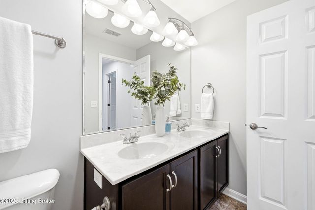 9606 Preston Spring Dr 203, Louisville, KY 40229