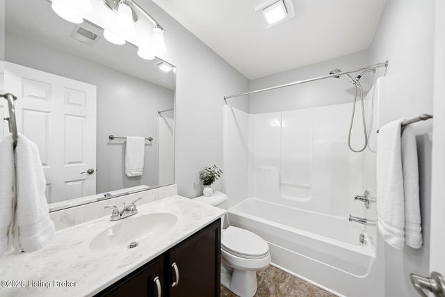 9606 Preston Spring Dr 203, Louisville, KY 40229