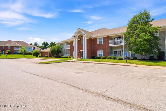 9606 Preston Spring Dr 203, Louisville, KY 40229